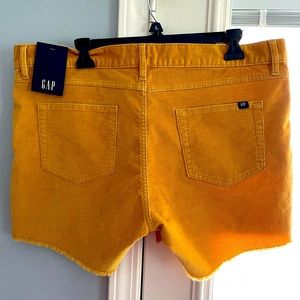 Gap , corduroy stretch shorts NWT!